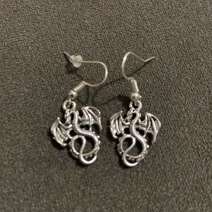 For any dragon lover this would be great